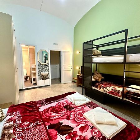 B&B Termini Colosseo Suite Roma Esterno foto