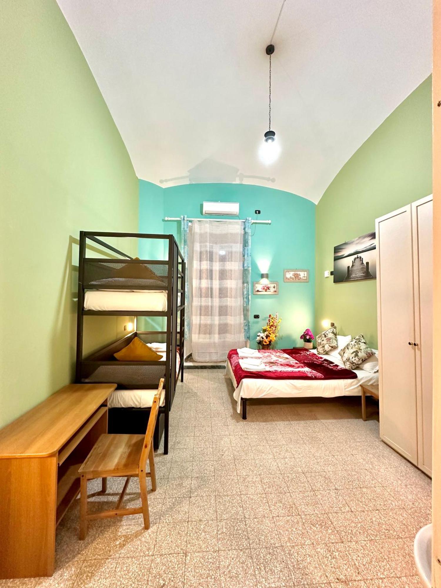 B&B Termini Colosseo Suite Roma Esterno foto