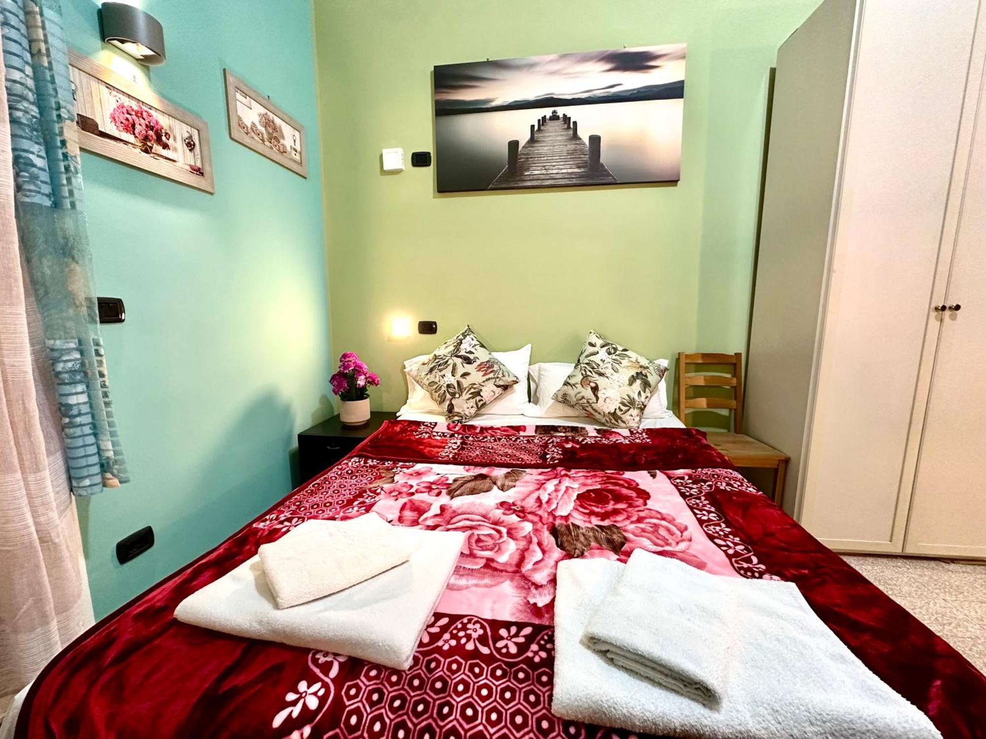 B&B Termini Colosseo Suite Roma Esterno foto