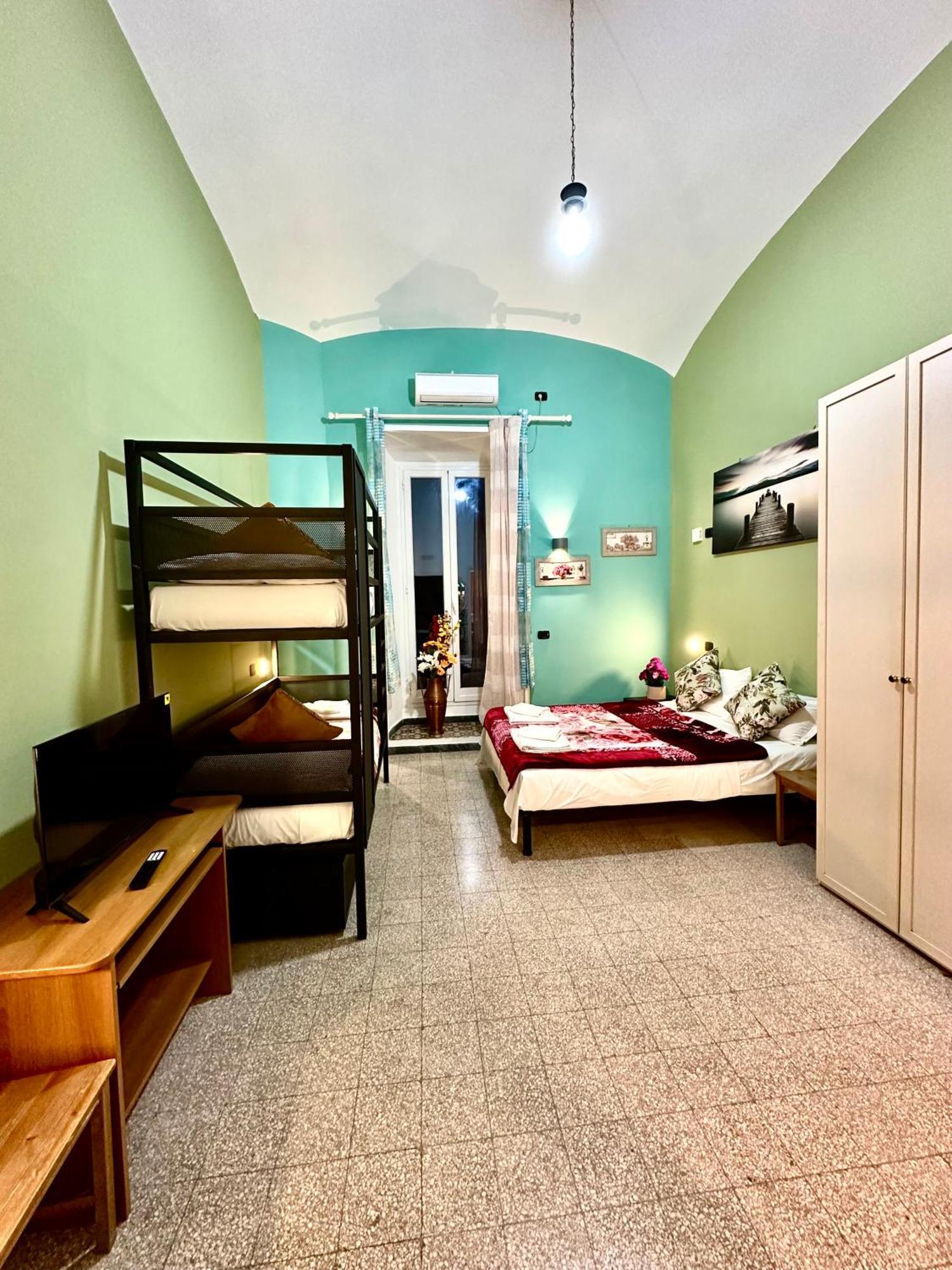 B&B Termini Colosseo Suite Roma Esterno foto
